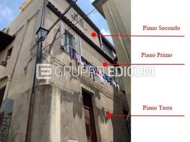 Abitazione di tipo popolare di 143.5 mq in vendita a Sersale Rif. 4542940