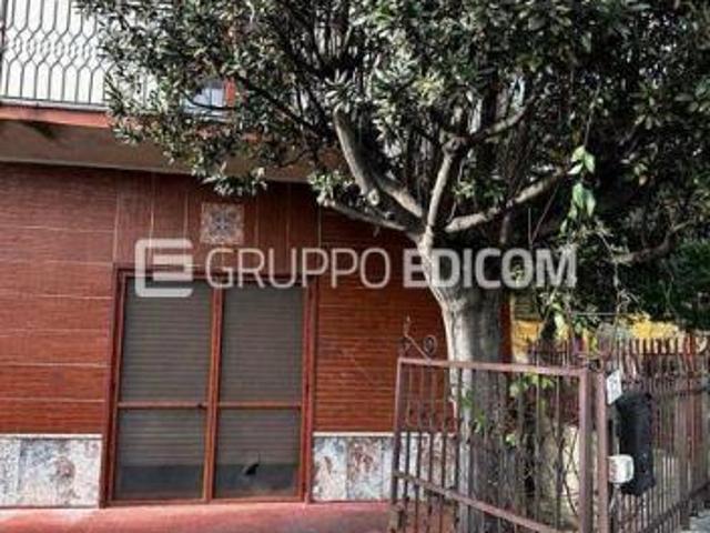 Abitazione di tipo popolare di 225 mq in vendita a San Salvatore Telesino Rif. 4549192