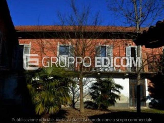 Abitazione di tipo popolare di 378 mq in vendita a Incisa Scapaccino Rif. 4555657