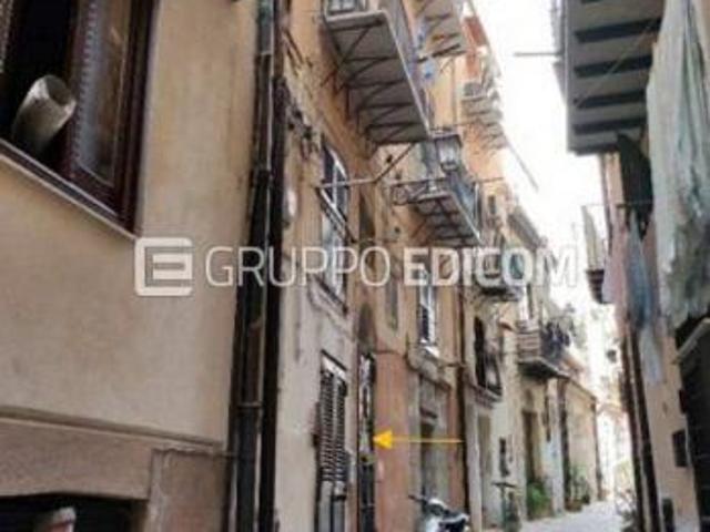 Abitazione di tipo popolare di 75 mq in vendita a Palermo Rif. 4555170