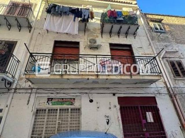 Abitazione di tipo popolare di 85 mq in vendita a Palermo Rif. 4551287
