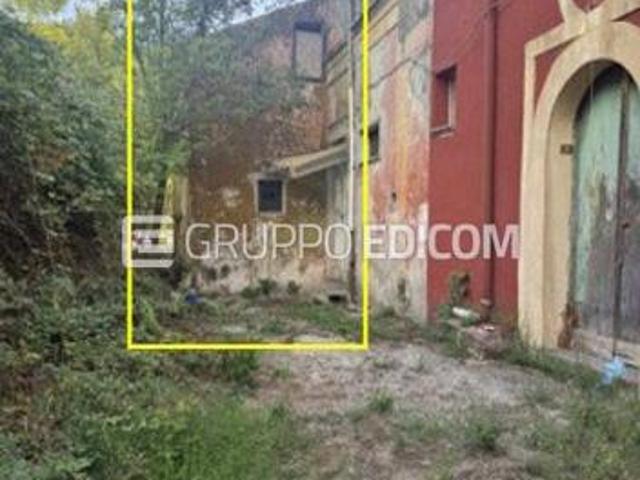 Abitazione di tipo popolare di 97 mq in vendita a Cava de' Tirreni Rif. 4552516