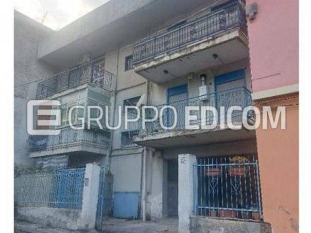 Abitazione di tipo popolare in vendita a Messina Rif. 4546101