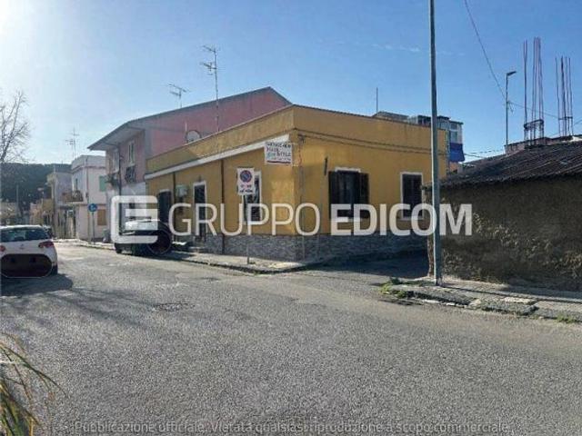 Abitazione di tipo popolare in vendita a Messina Rif. 4554339