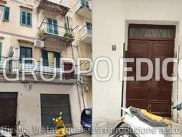 Abitazione di tipo popolare in vendita a Palermo Rif. 4555015