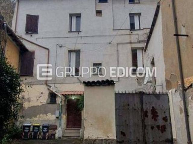 Abitazione di tipo popolare in vendita a Serravalle Scrivia Rif. 4555075