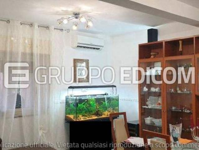 Abitazione di tipo ultrapopolare di 91 mq in vendita a Messina Rif. 4545788