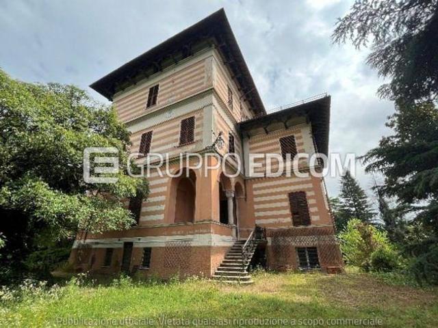 Abitazione in ville di 682 mq in vendita a Novi Ligure Rif. 4553086