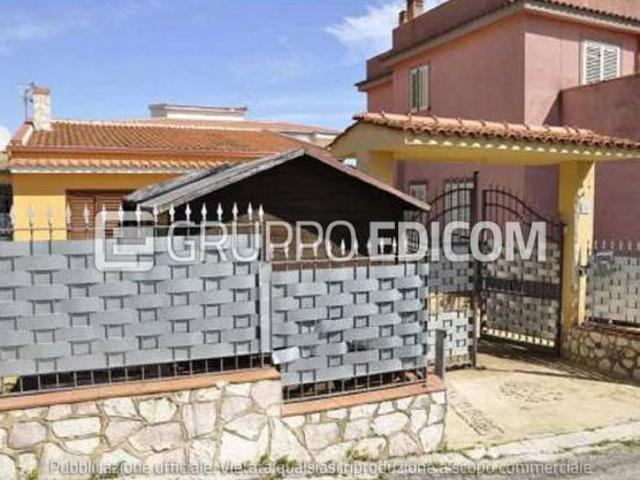 Abitazione in villini di 161 mq in vendita a Carini Rif. 4549092