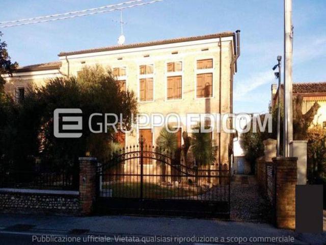 Abitazione in villini di 432 mq in vendita a Altivole Rif. 4552412