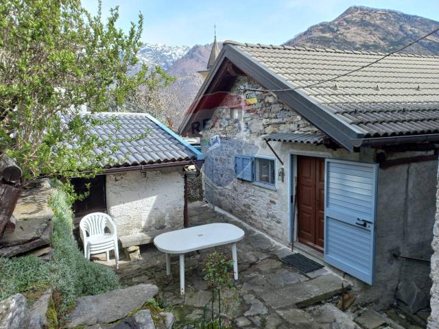 Abitazione tipica in vendita a Valle Cannobina