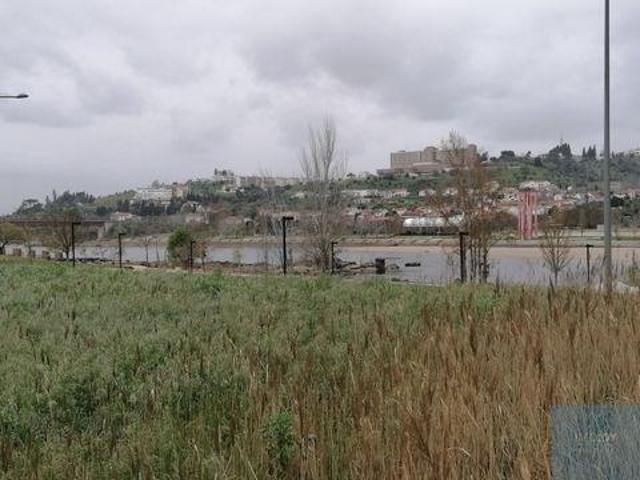 Abrantes Santarém 2205 001 LS101100190