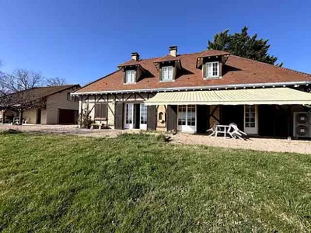 Abrest 03200 Achat / Vente maison 10 pièces t10 terrasse