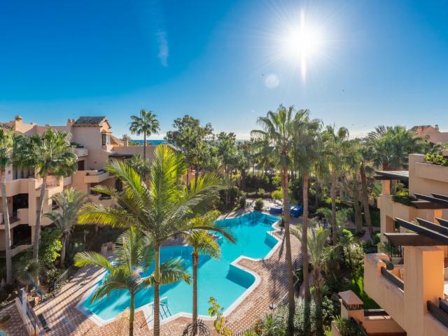 Absolutamente impresionante, este ático dúplex meticulosamen. 316m² San Pedro de Alcántara