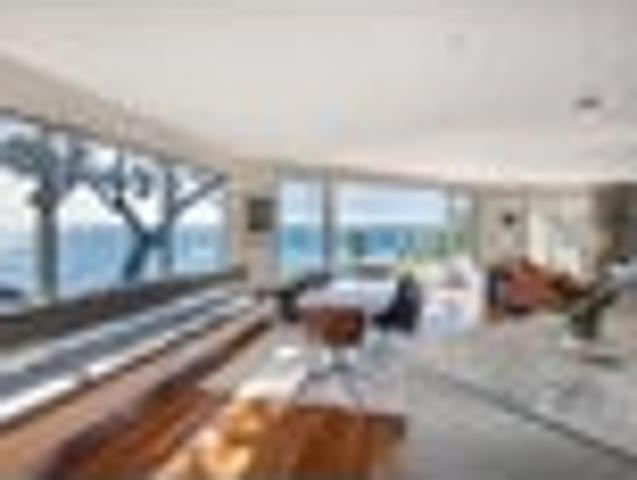 Absolute beachfront on Rothesay Bay