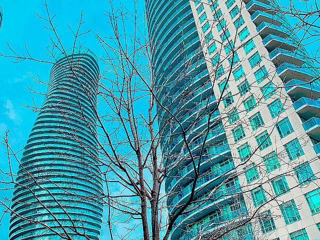 Absolute Condo Building, 2 Bedrooms, Level 5, Balcony