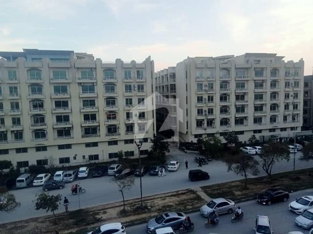 Abu Dhabi Tower 2 Bedroom Flat Available For Sale