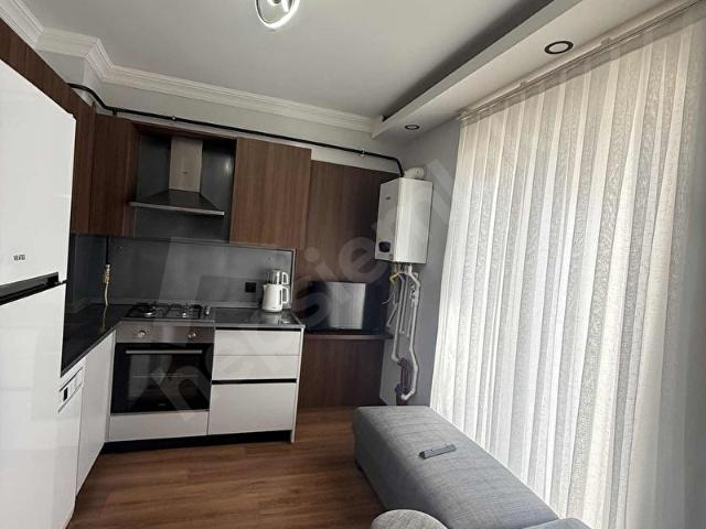ÇABUK EMLAKTAN KARŞIYAKADA KİRALIK EŞYALI 1+1 DAİRE
