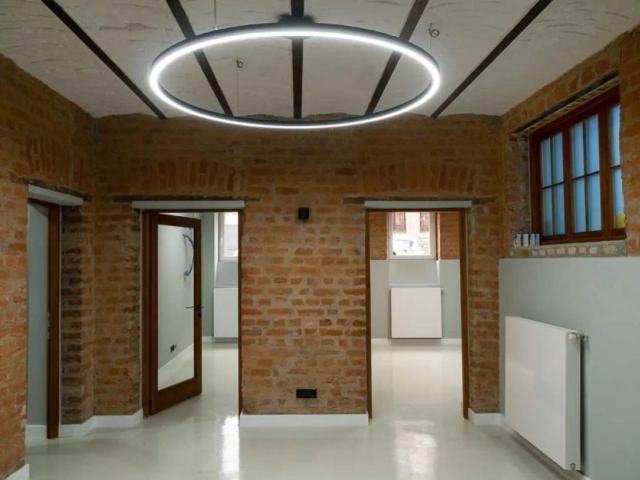 Ag BRASADAS închiriază ap 7 cam Armeneasca