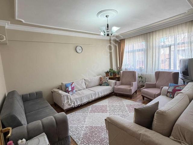 Agm'den Reşadiye Mah 2+1 Ara Kat Masrafsız Daire