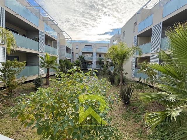 AGDE APPT T3 / RES SENIORS PARKING