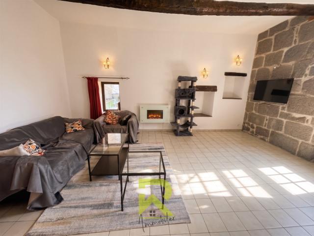 Agde Centre Ville: Duplex T3 Meuble Au Dernier Étage 58m² Agde Cap d'Agde