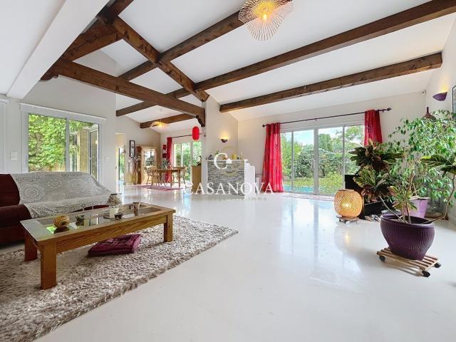 Agde & le Cap d'AGDE, quartier résidentiel paisible. Villa d. 275m² Agde Cap d'Agde