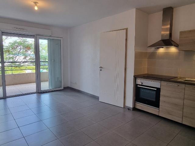 Agde,T2 en résidence récente avec terrasse et parking, dans. 38m² Agde Cap d'Agde