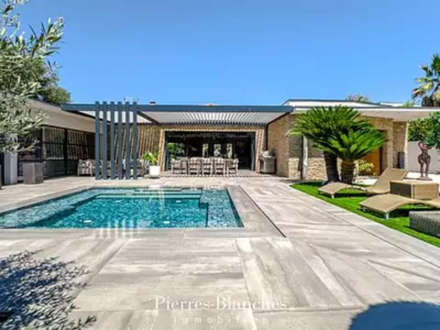Agde 34300 Achat / Vente maison 5 pièces t5 au dernier étage piscine