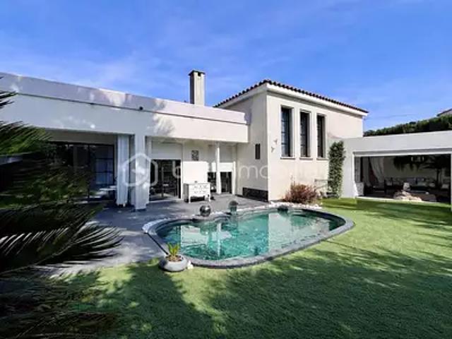 Agde 34300 Achat / Vente maison 6 pièces t6 piscine terrasse