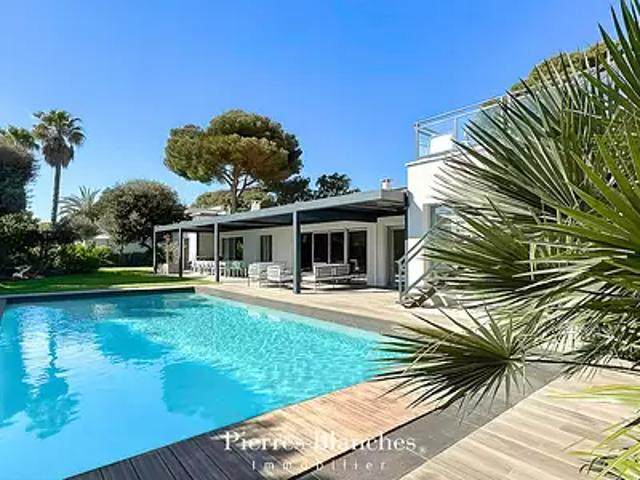 Agde 34300 Achat / Vente maison 7 pièces t7 au dernier étage piscine