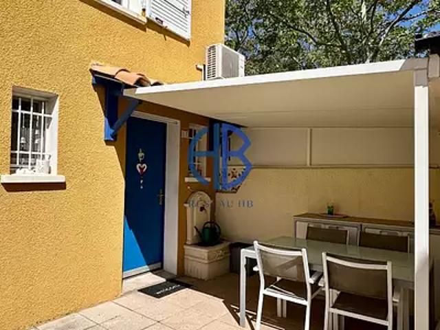 Agde 34300 Achat / Vente maison 3 pièces t3 au dernier étage piscine