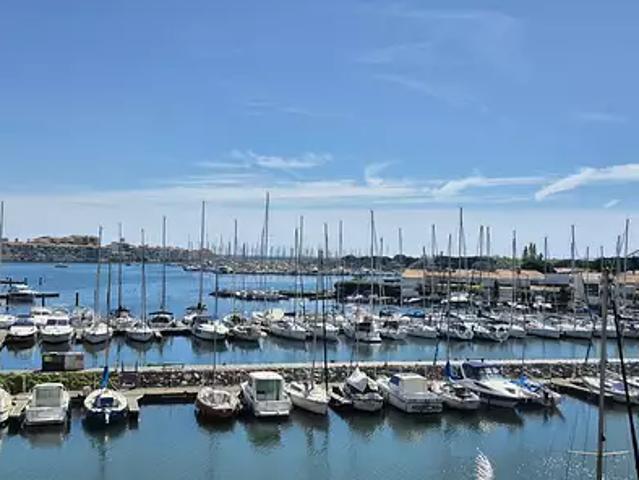Agde 34300 Achat / Vente appartement 3 pièces t3 au dernier étage