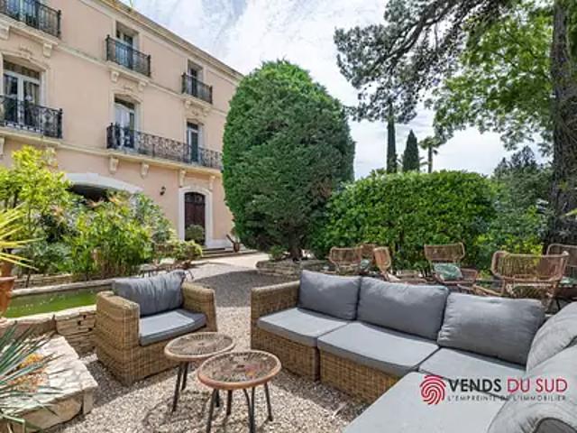 Agde 34300 Achat / Vente divers 24 pièces piscine terrasse