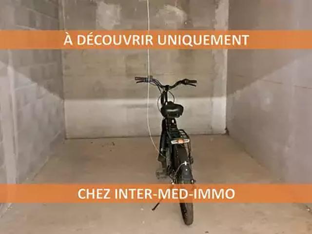 Agde 34300 Achat / Vente divers au dernier étage