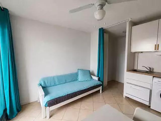 Agde 34300 Location appartement 1 pièce t1 terrasse