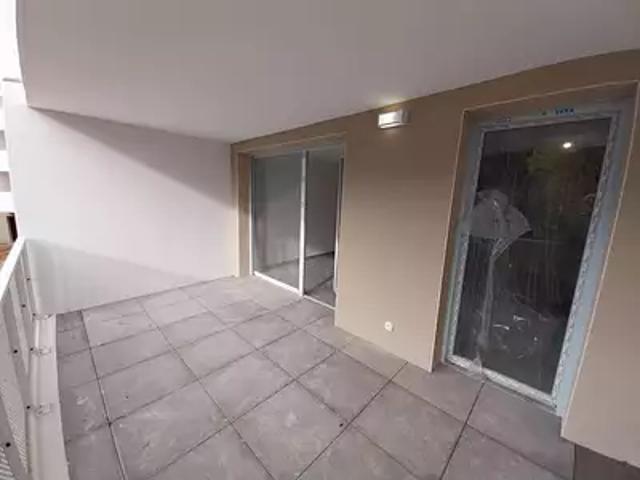 Agde 34300 Location appartement 2 pièces t2 terrasse