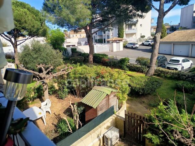 Rare sur Agde ! Appartement traversant de 86 m² avec 3 chambres, suite parentale, 2 terrasses, ascenseur et parking privatif, au calme et proche de toutes les commodités