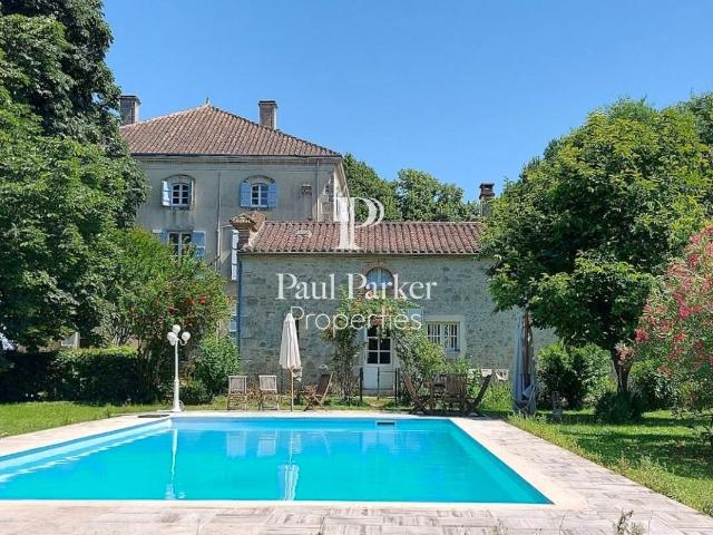 Agen rive gauche, Charmant Domaine 775 m², Dépendances, Chap. 775m² Agen