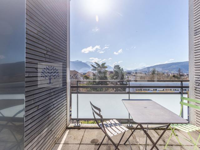 AGENCE IMMOBILIERE LAFORET 'AGAVE' APPARTEMENT T3 TRAVERSANT de 78,80 m² BALCONS GARAGE DERNIER ETAGE VUE DEGAGEE