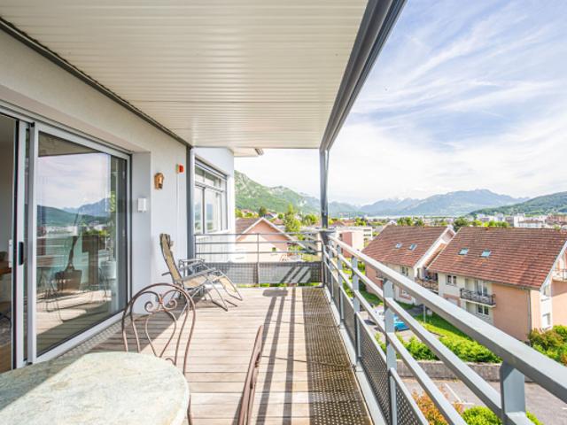 AGENCE IMMOBILIERE LAFORET ANNECY LE VIEUX 'SAKURA' APPARTEMENT T5 de 183,20m² TERRASSES CAVE PLACE DE STATIONNEMENT GARAGE en option DERNIER ETAGE VUE LAC DPE