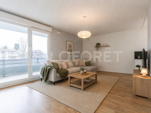 AGENCE IMMOBILIERE LAFORET 'CAREX' ANNECY SEYNOD APPARTEMENT TRAVERSANT T3 de 68m² CAVE BALCON
