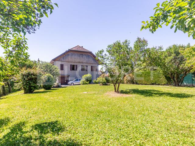 AGENCE IMMOBILIERE LAFORET 'CERFEUIL' ANNECY LE VIEUX MAISON T4 de 116,41m2m² TERRAIN de 887m² GARAGE et CAVE 49m2 COMBLES AMENAGEABLES