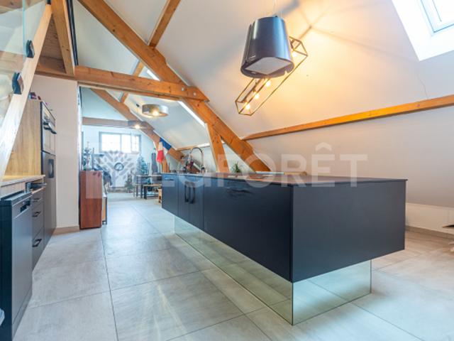 AGENCE IMMOBILIERE LAFORET 'DODONEA' ANNECY / SEYNOD APPARTEMENT DUPLEX T5 de 189,4m² au sol et 119m² Loi Carrez CAVE DERNIER ETAGE