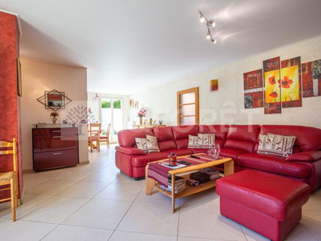 AGENCE IMMOBILIERE LAFORET 'MUSA' ANNECY / VIEUGY APPARTEMENT T3 de 96,18m² TERRASSE JARDINS GARAGE PLACE DE STATIONNEMENT