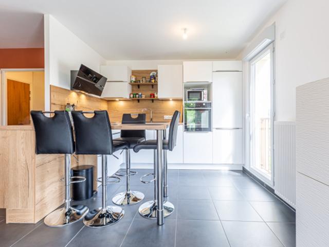 AGENCE LAFORET ANNECY CO EXCLUSIVITE 'DIONÉE' ANNECY / ARGONAY APPARTEMENT T3 de 67m² TERRASSE CELLIER GARAGE en option