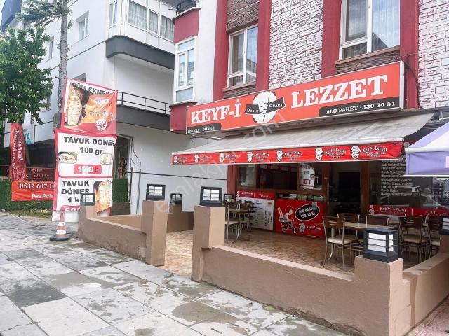Agen'den Özlem Cadde Üzeri Oturmuş Müşteri Kurulu Düzen Dönerci