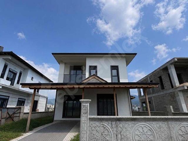 AGH YATIRIMDAN 112 ARKASI 5+1 LÜX VİLLALAR