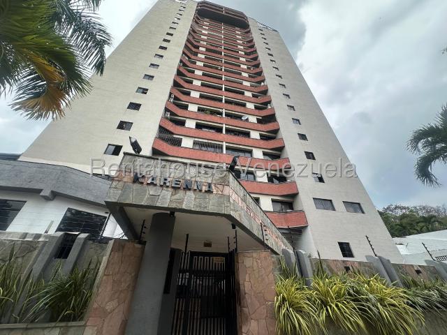 Agradable Apartamento en piso 15 En venta ubicado en El Parral Valencia 26 18144