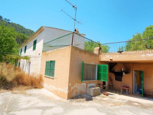 Agradable finca rustica con casa de 200 m2 construidos, ubic. 200m² Andratx